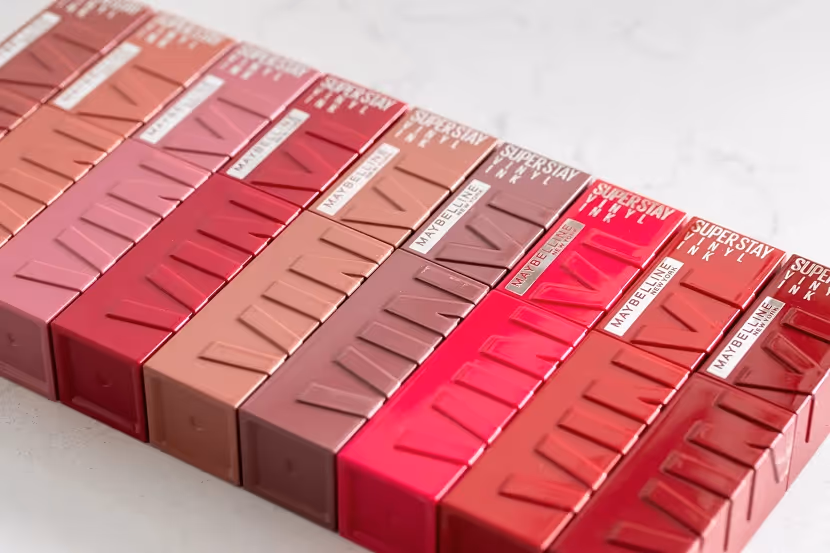 رژ لب مایع براق میبلین وینیل maybelline super