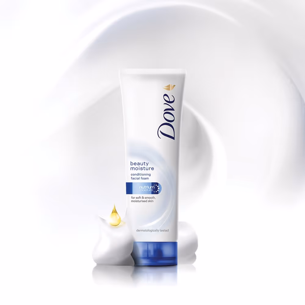 فوم پاک کننده صورت و رطوبت رسان داو dove