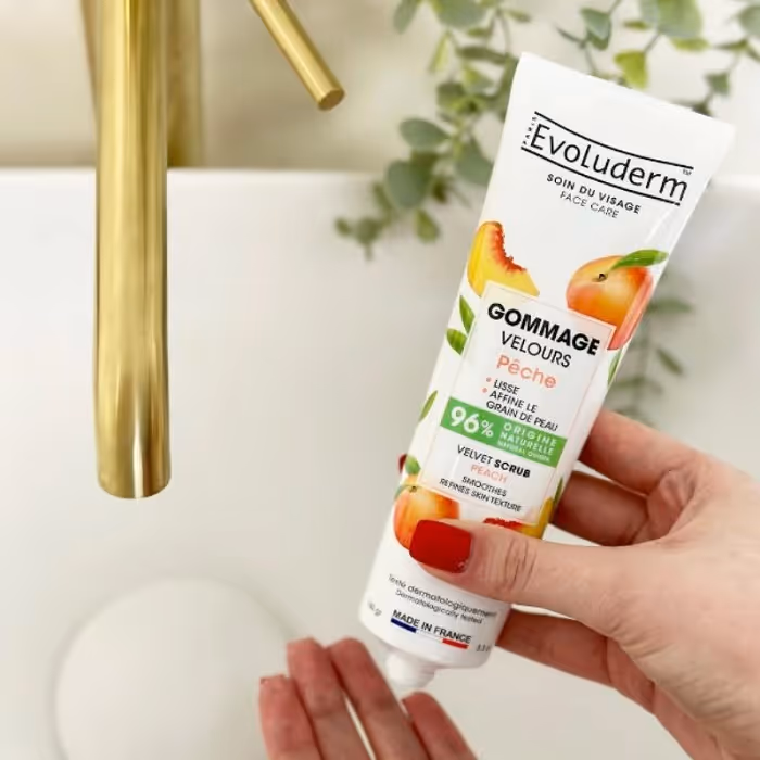 اسکراب صورت هلو اولودرم evoluderm peach