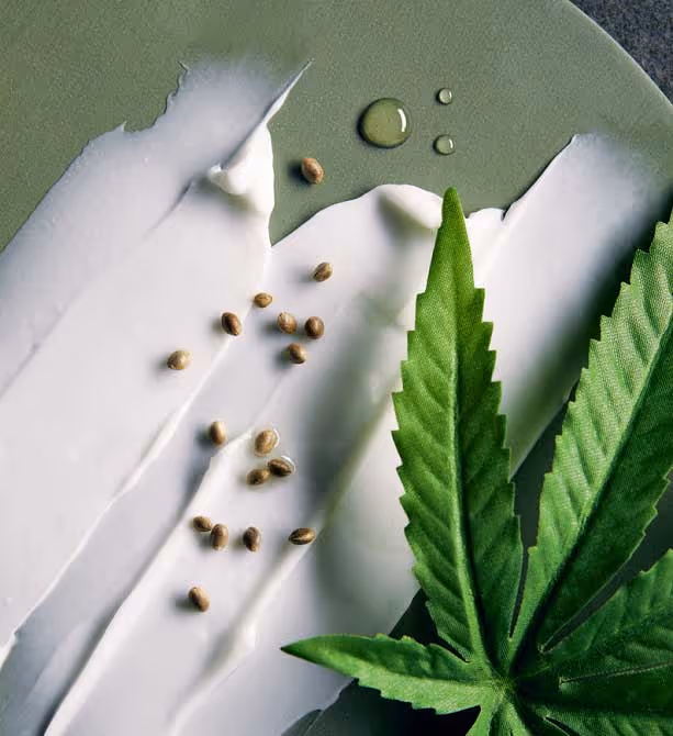 فوم اصلاح تسکین دهنده روغن شاه دانه نیوا