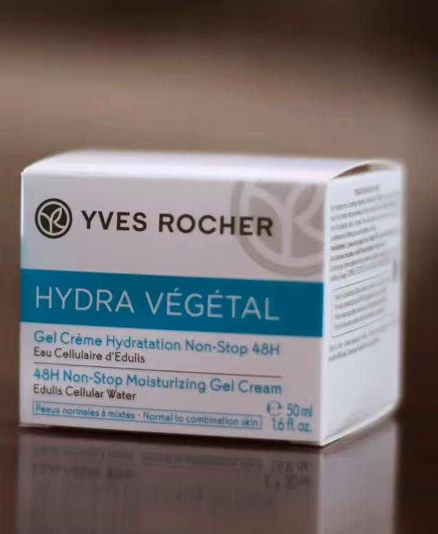 ژل کرم آبرسان ایوروشه هیدرا وژتال yves rocher