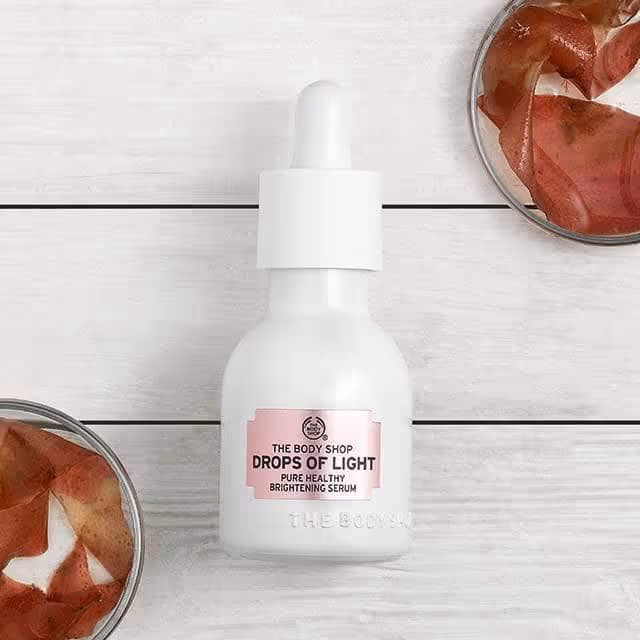 سرم روشن کننده صورت بادی شاپ body shop drops
