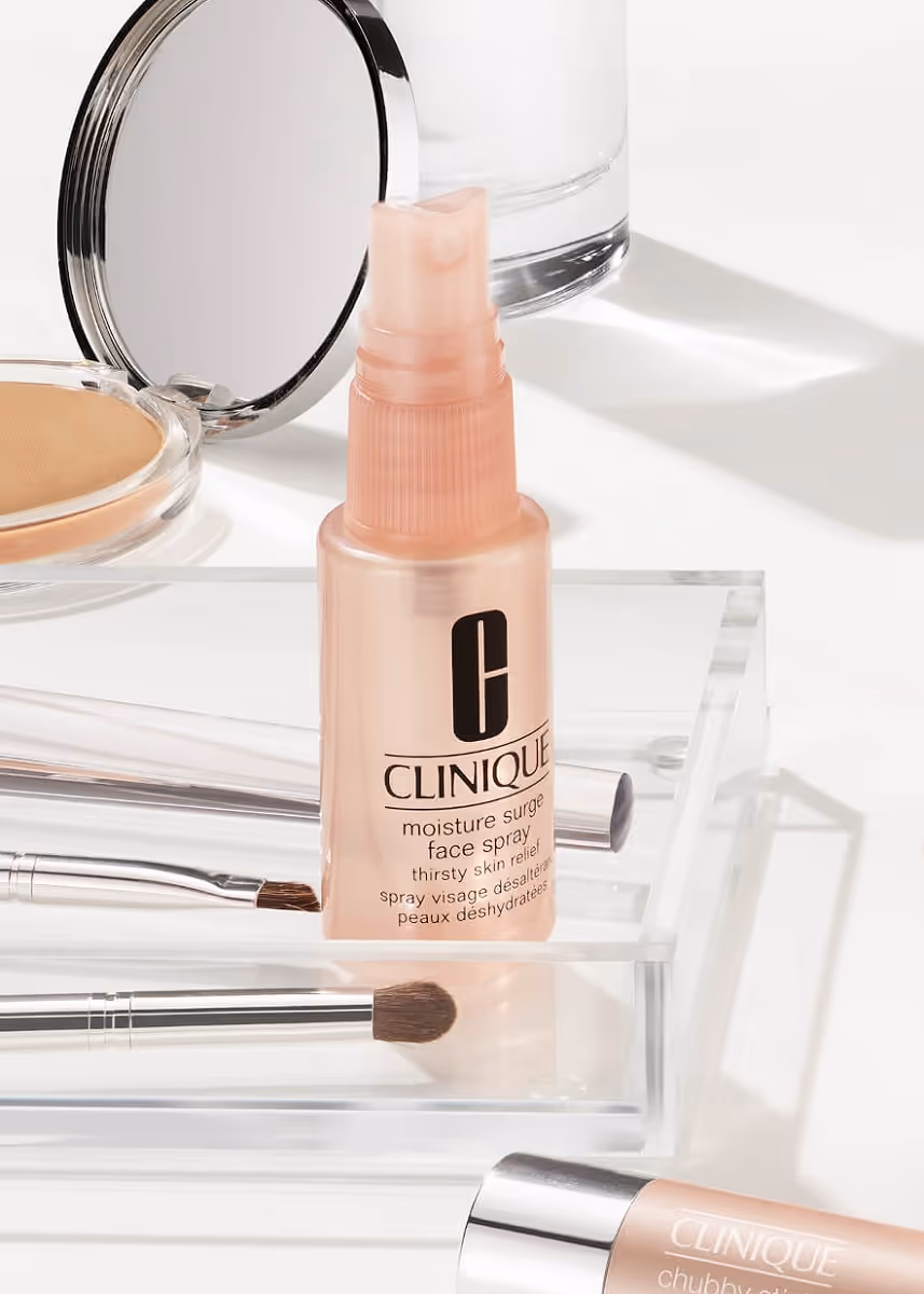 اسپری آبرسان صورت و طراوت بخش کلینیک clinique