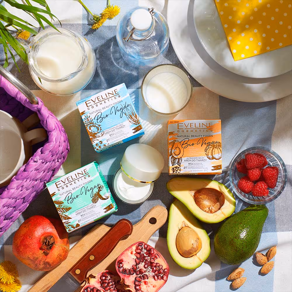 کرم آبرسان اولاین بایو وگن eveline bio vegan