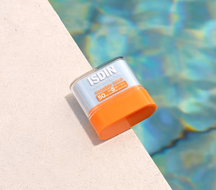 استیک ضدآفتاب ایزدین isdin invisible spf50