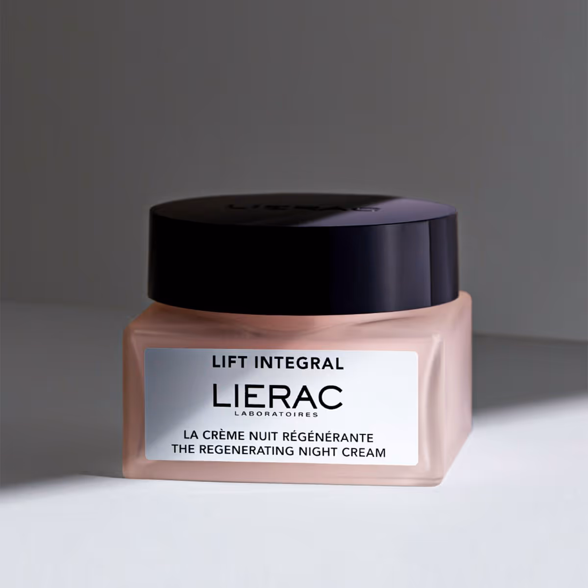 کرم بازسازی کننده لیفتینگ شب لیراک lierac