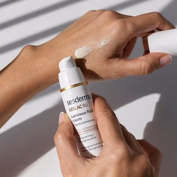 کرم ضدلک ضدآفتاب سسدرما آزلاک sesderma azelac