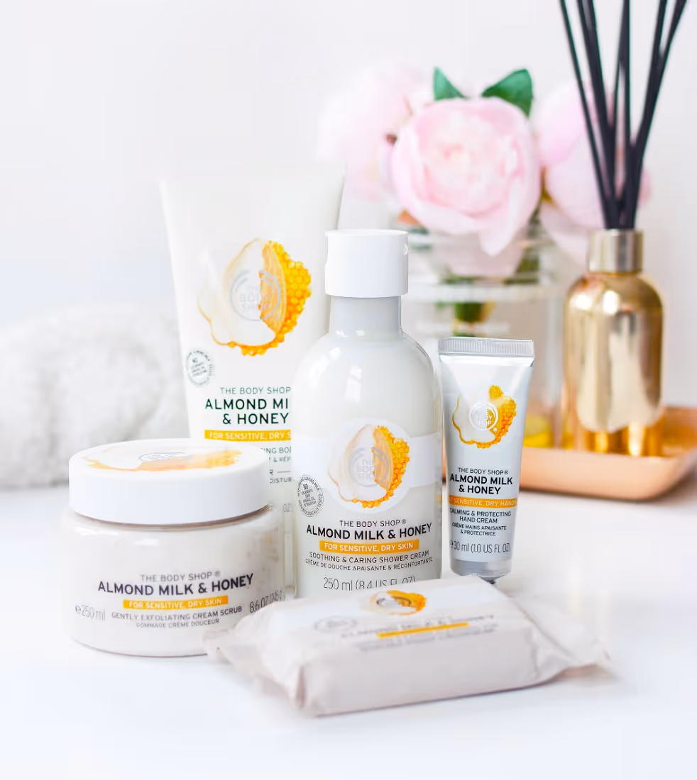 کرم دست شیر بادام و عسل بادی شاپ body shop