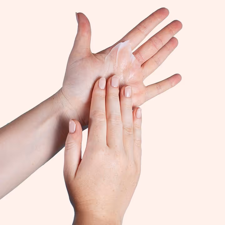 کرم بازسازی کننده قوی دست گارنیه garnier hand