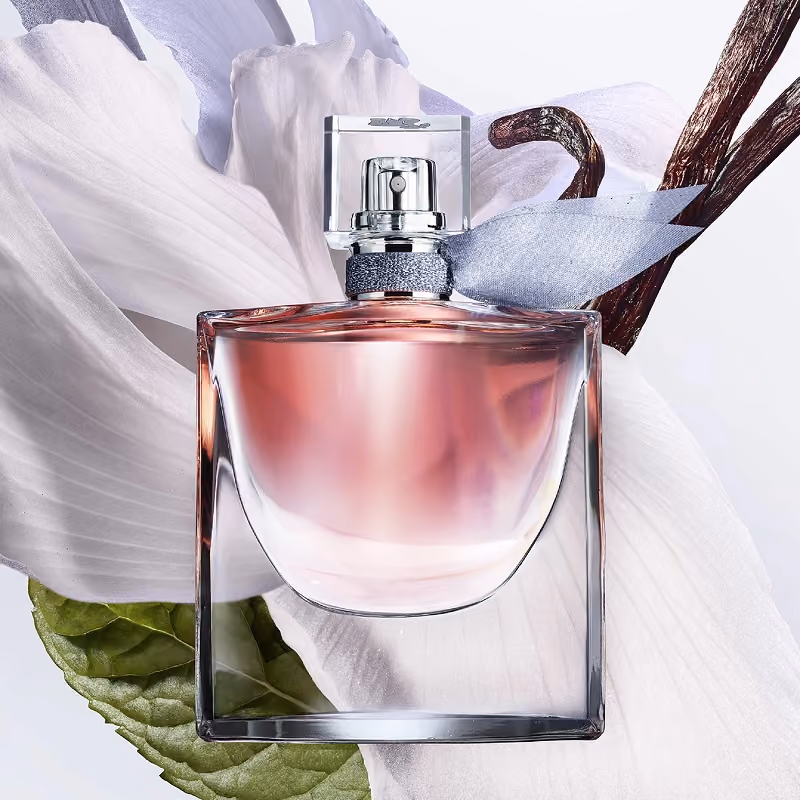 عطر زنانه لانکوم لا ویه است بله