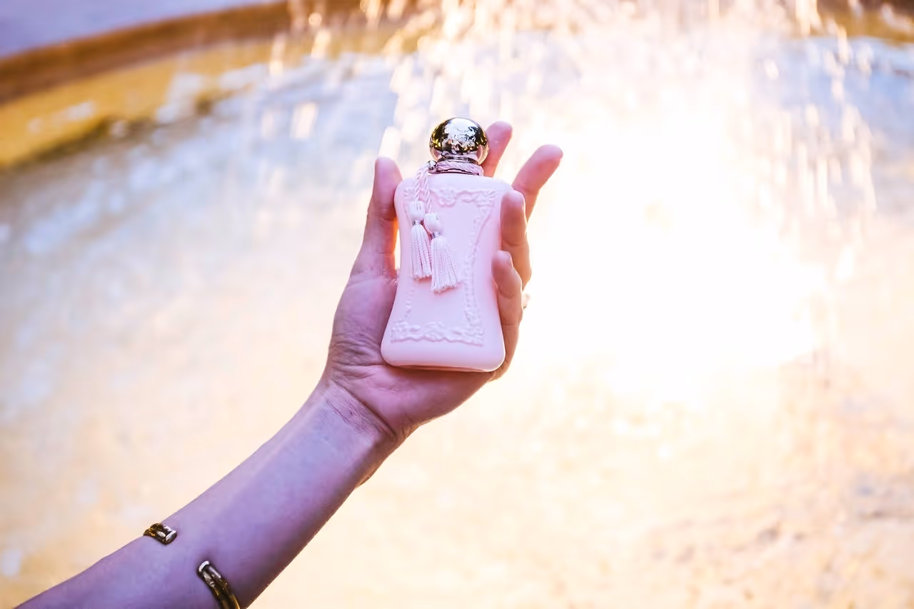 عطر زنانه مارلی دلینا parfums de marly delina