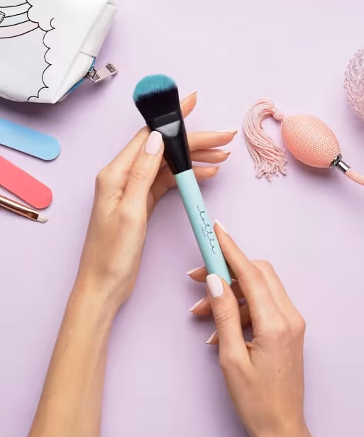 براش آرایشی لتی فلولس بیس lottie flawless