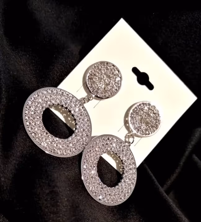 گوشواره سری فشن طرح حلقه نگین کوب کد 119