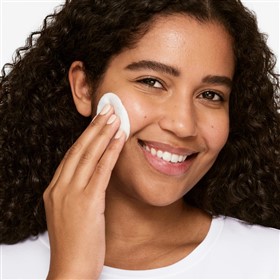 تونر لایه بردار و روشن کننده پوست چرب و مختلط کلینیک Clinique Clarifying Lotion 3 حجم 200 میلی لیتر