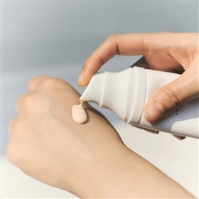 ضدآفتاب رنگی و روشن کننده سنتلا Centella Tone Up حجم 50 میلی لیتر