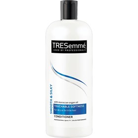 نرم کننده موهای خشک و شکننده ترزمی TRESemme Smooth and Silky حجم 1.15 لیتر